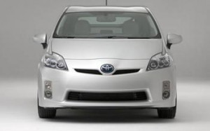 Toyota готовит купе Prius