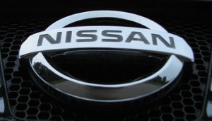 Свою малолитражку Nissan меняет на кроссовер Mitsubishi